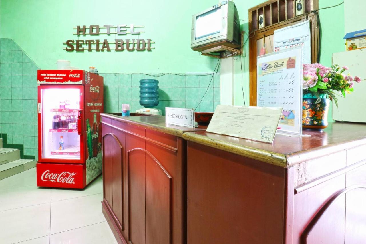 Hotel Setia Budi Malang Exterior photo